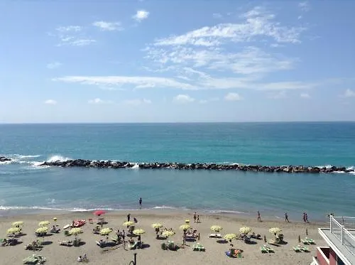 Hotel Maggiore Moneglia 3*,  Italia
