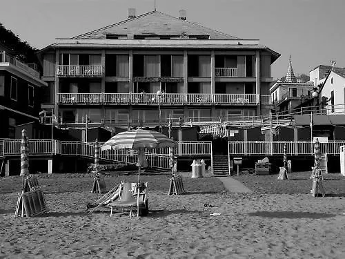 Hotel Maggiore Moneglia Italia